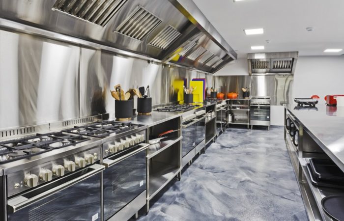COMMERCIAL-KITCHEN